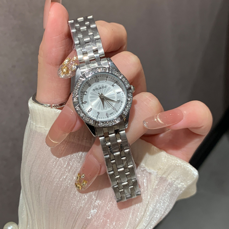 Doukou Watch Women's Small Fresh Blue Daisy Diamond